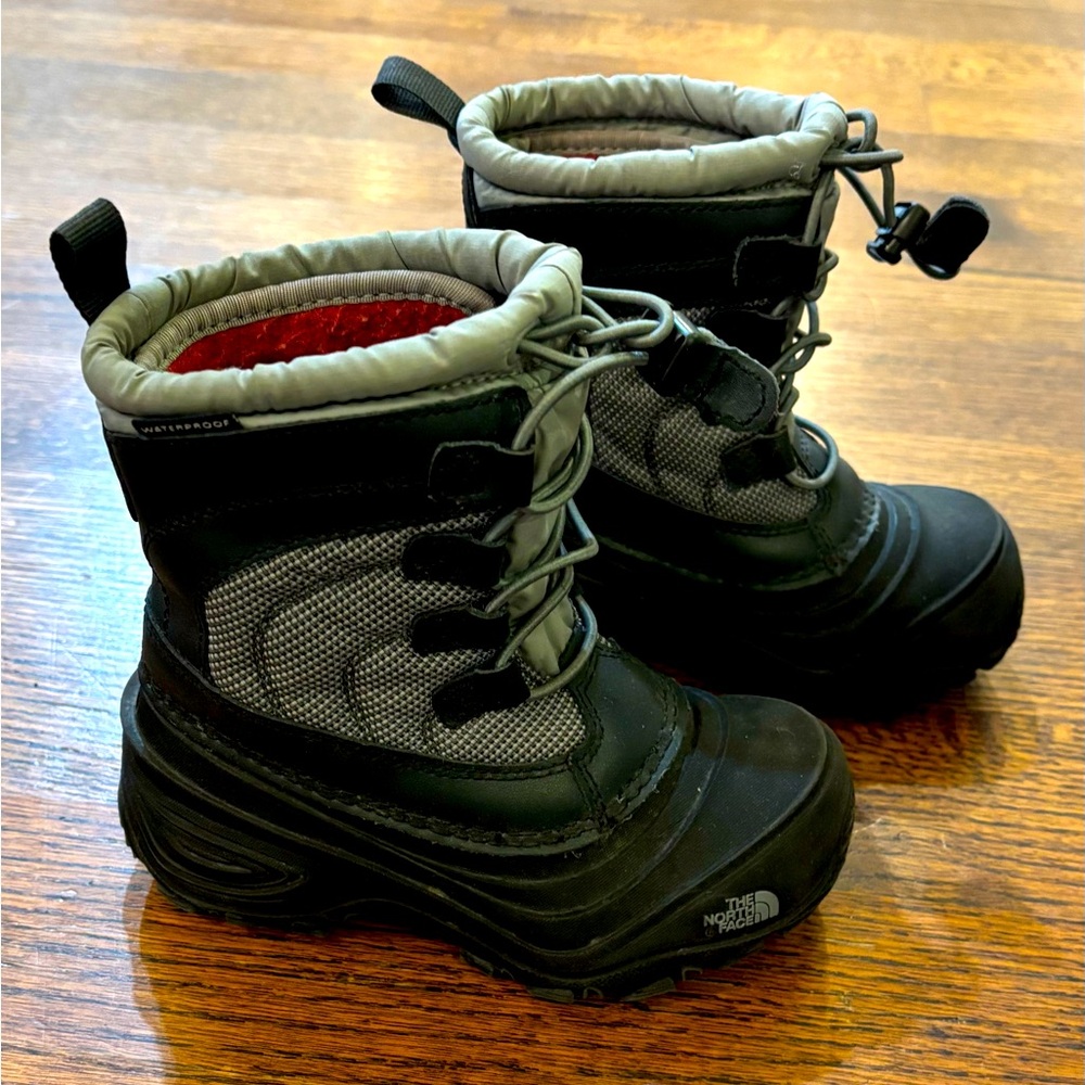 North Face Kids Snow Boots with Insulation size 11